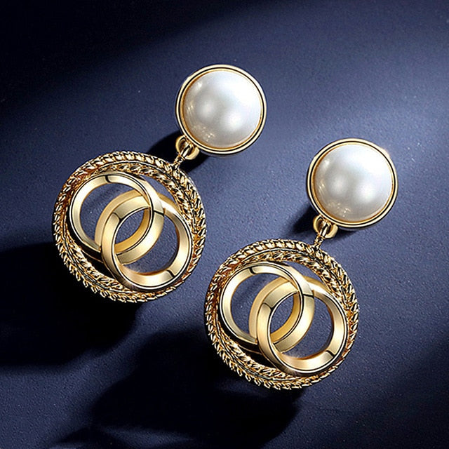 2021 New Fashion Korean Oversized White Pearl Drop Earrings for Women Bohemian Golden Round Pearl Wedding Earrings Jewelry Gift - KMTELL