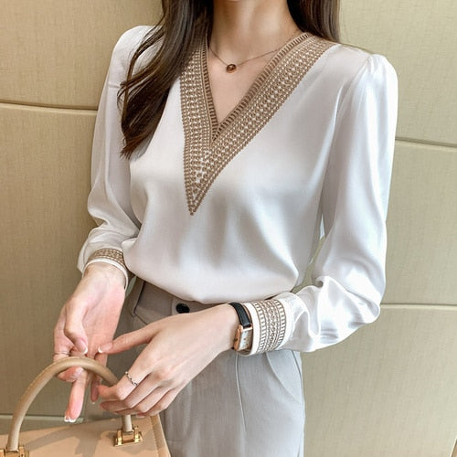 Long Sleeve White Blouse Tops Blouse Women Blusas Mujer De Moda 2021 Embroidery V-Neck Chiffon Blouse Shirt Women Blouses E226 - KMTELL